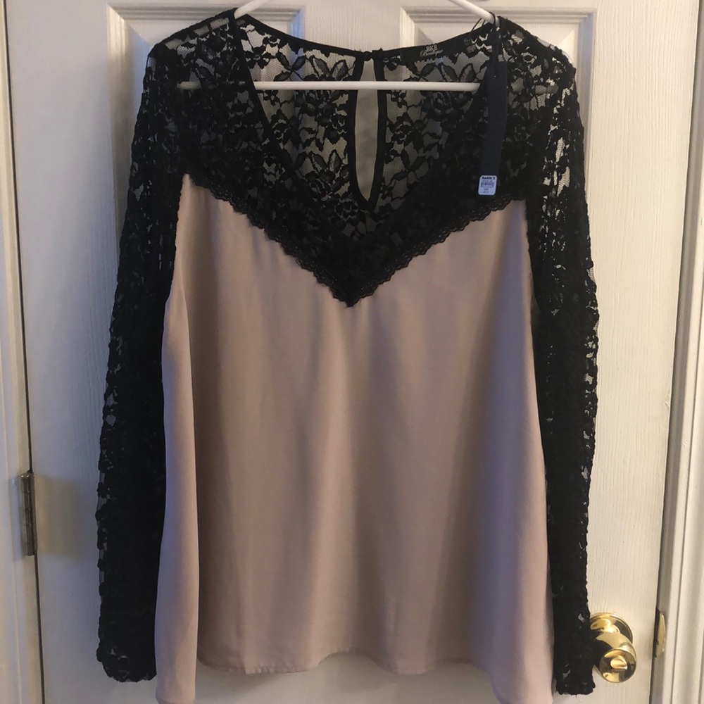 Long sleeved Top BKE Boutique (Buckle)